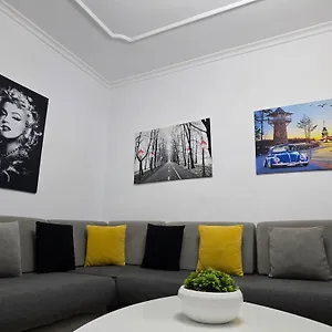 https://apt-05-center.hotels-in-tirana.com