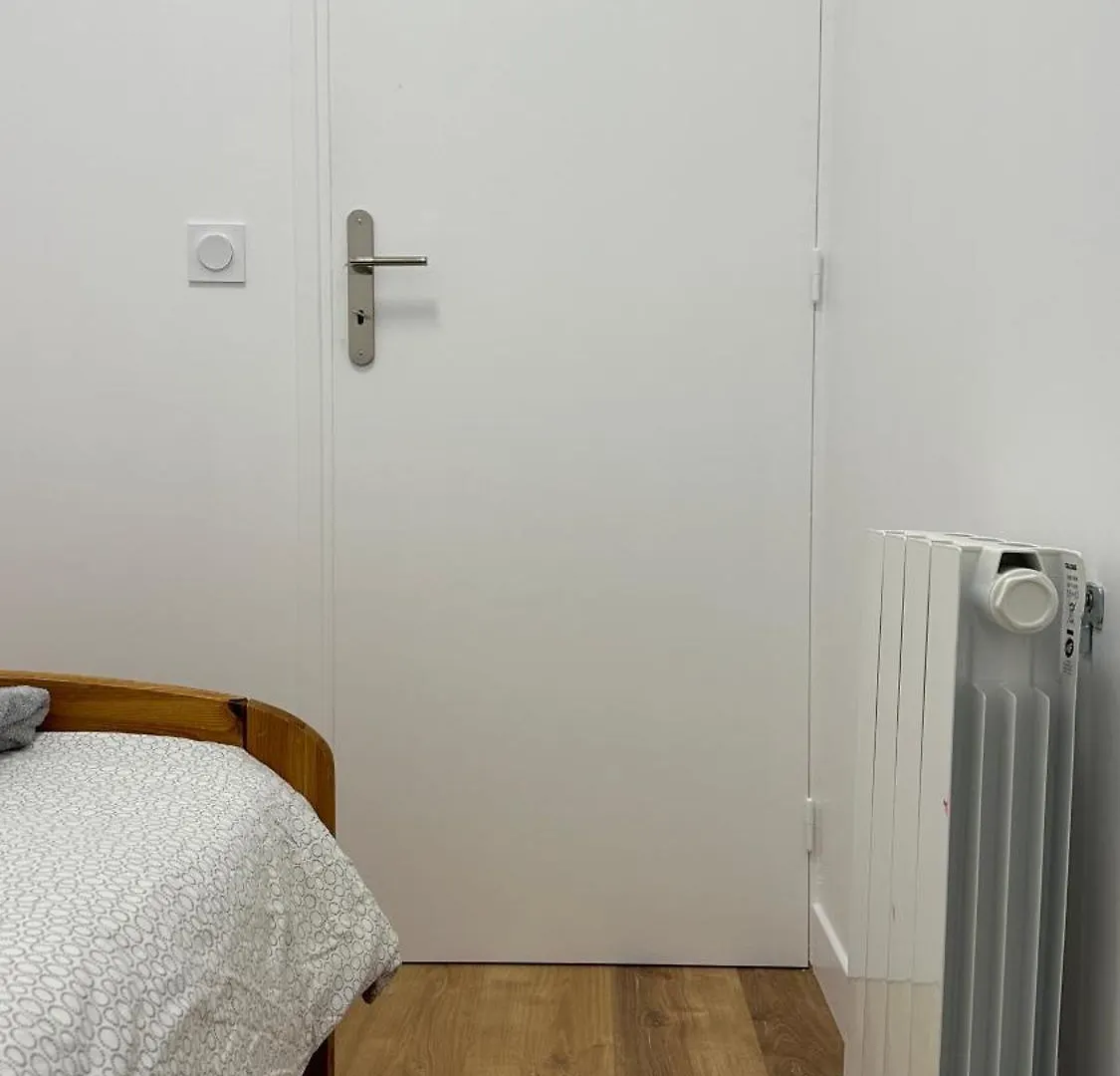 Appartement Lacharriere-Logement entier 38m2 Paris France